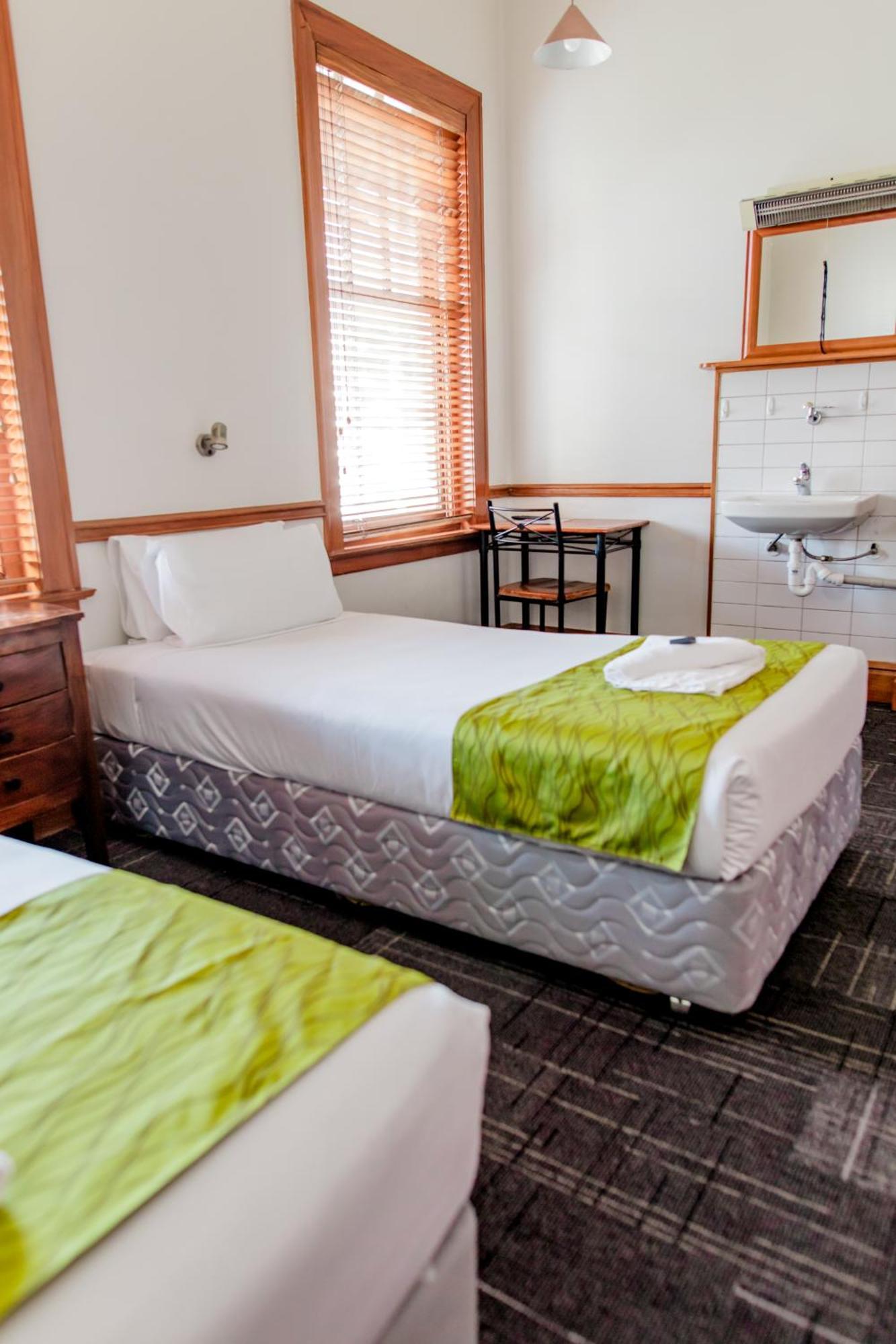 The Cambridge Hotel & Backpackers Wellington Ngoại thất bức ảnh