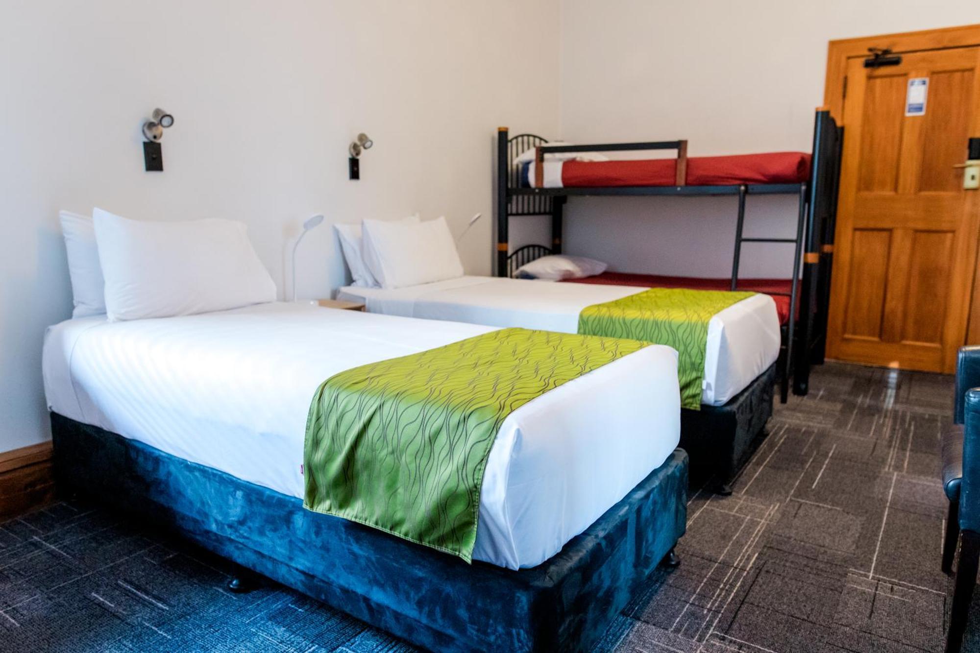 The Cambridge Hotel & Backpackers Wellington Ngoại thất bức ảnh